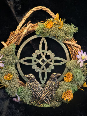 Witch's Knot Mini Wreath